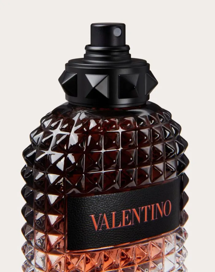 Valentino Perfumes For Him WomanMan Born In Roma Coral Fantasy Eau De Toilette Spray 50ml In Rubin Rubin