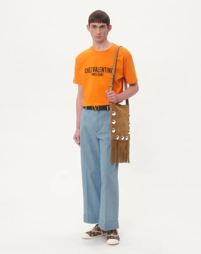 Valentino Shoulder Bags WomanMan Valentino Garavani Nellcte Suede Shoulder Bag With Fringes For Man In Havana Beige Havana Beige Valentino Shoulder Bags WomanMan Valentino Garavani Nellcte Suede Shoulder Bag With Fringes For Man In Havana Beige Havana Beige