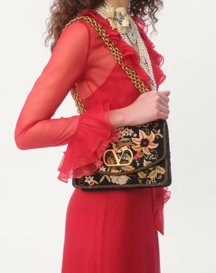 Valentino Shoulder Bags Woman Valentino Garavani Vain Embroidered Shoulder Bag For Woman In Multicolorblack Multicolorblack Valentino Shoulder Bags Woman Valentino Garavani Vain Embroidered Shoulder Bag For Woman In Multicolorblack Multicolorblack