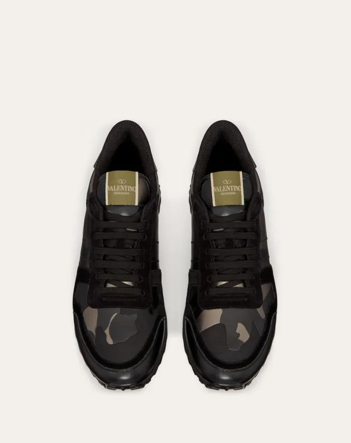 Valentino Sneakers Man Rockrunner Camouflage Noir Metallic Sneaker For Man In Black Black Valentino Sneakers Man Rockrunner Camouflage Noir Metallic Sneaker For Man In Black Black
