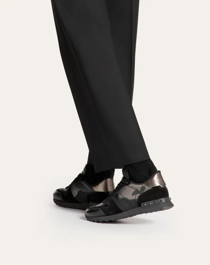 Valentino Sneakers Man Rockrunner Camouflage Noir Metallic Sneaker For Man In Black Black Valentino Sneakers Man Rockrunner Camouflage Noir Metallic Sneaker For Man In Black Black