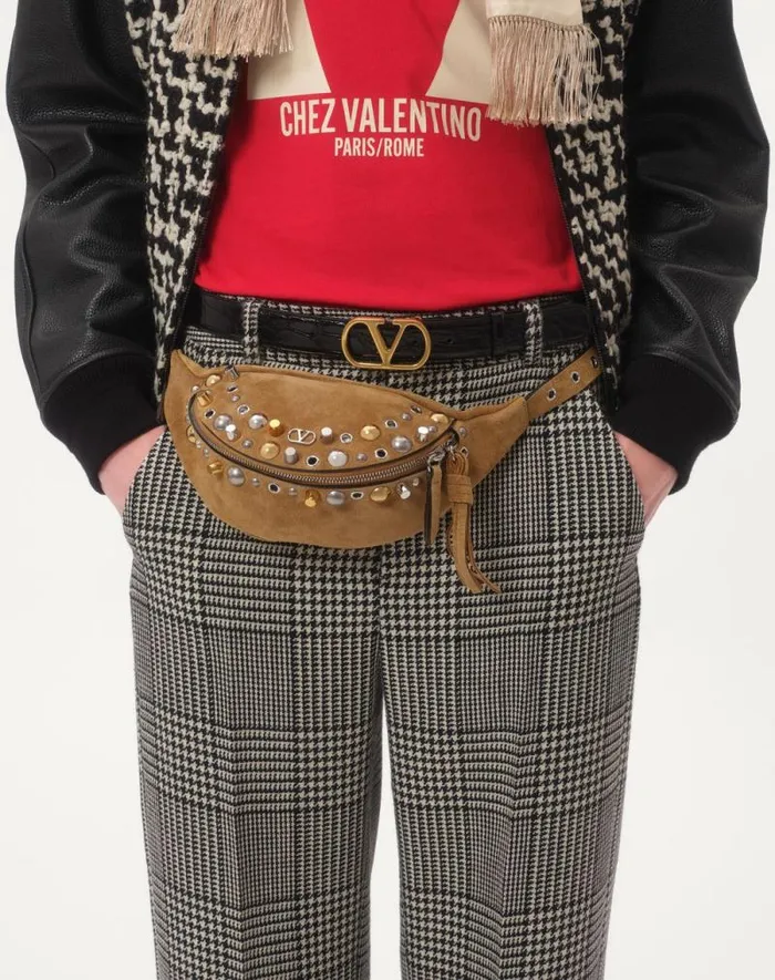 Valentino Tshirts And Sweatshirts Man Cotton Tshirt With Chez Valentino Print For Man In Red Red Valentino Tshirts And Sweatshirts Man Cotton Tshirt With Chez Valentino Print For Man In Red Red