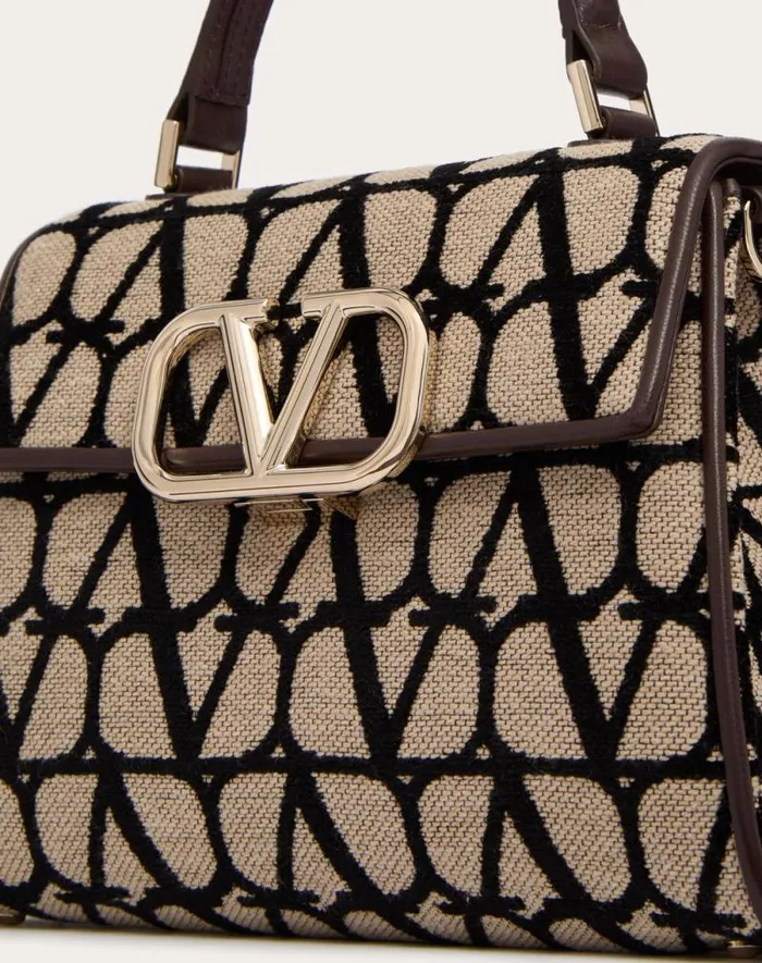 Valentino Top Handle Bags Woman Valentino Garavani Vsling Small Toile Iconographe Handbag For Woman In Beigeblack Beigeblack Valentino Top Handle Bags Woman Valentino Garavani Vsling Small Toile Iconographe Handbag For Woman In Beigeblack Beigeblack