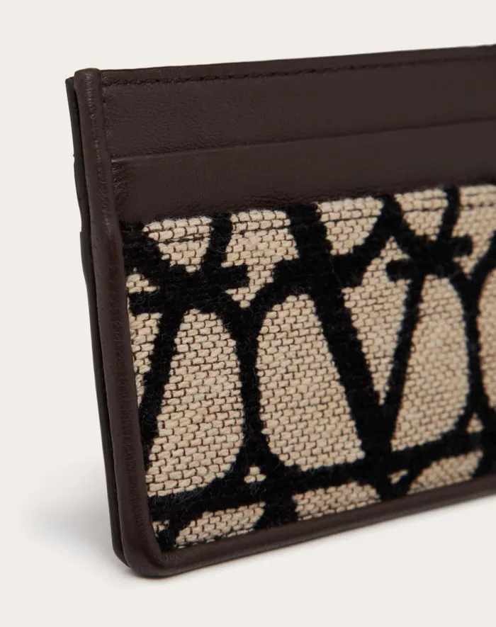 Valentino Wallets And Small Leather Goods Man Toile Iconographe Cardholder With Leather Details For Man In Beigeblack Beigeblack Valentino Wallets And Small Leather Goods Man Toile Iconographe Cardholder With Leather Details For Man In Beigeblack Beigeblack