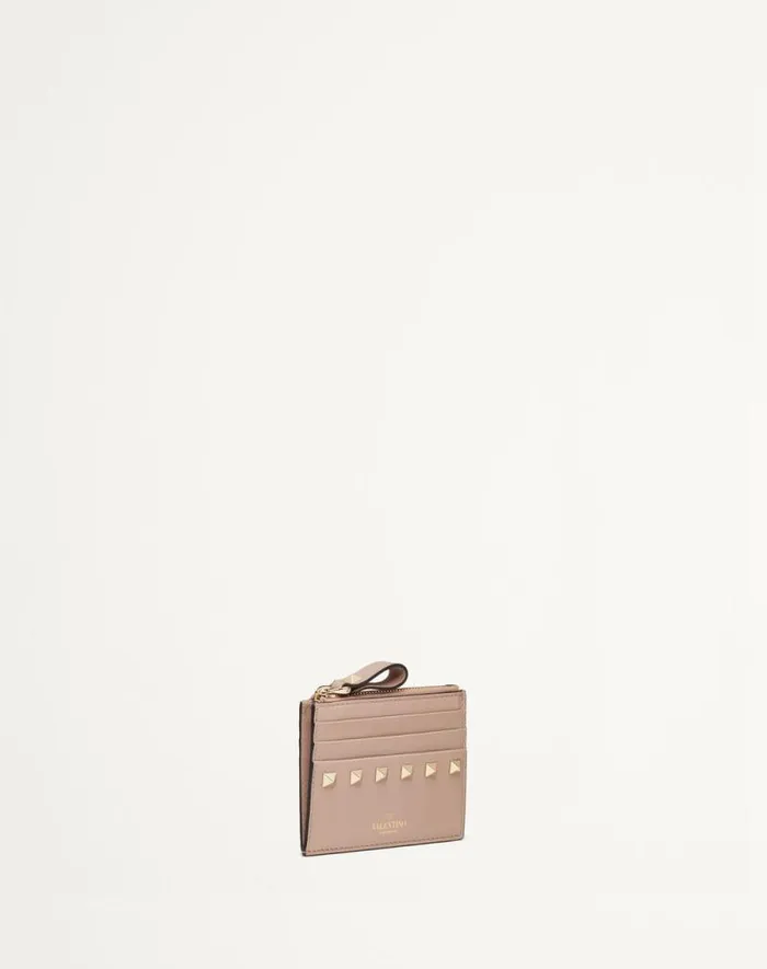 Valentino Wallets And Small Leather Goods Woman Rockstud Calfskin Cardholder With Zipper For Woman In Poudre Poudre Valentino Wallets And Small Leather Goods Woman Rockstud Calfskin Cardholder With Zipper For Woman In Poudre Poudre