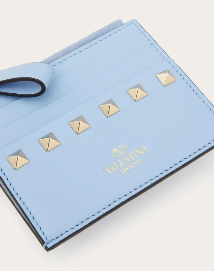 Valentino Wallets And Small Leather Goods Woman Rockstud Calfskin Cardholder With Zipper For Woman In Poudre Poudre Valentino Wallets And Small Leather Goods Woman Rockstud Calfskin Cardholder With Zipper For Woman In Poudre Poudre