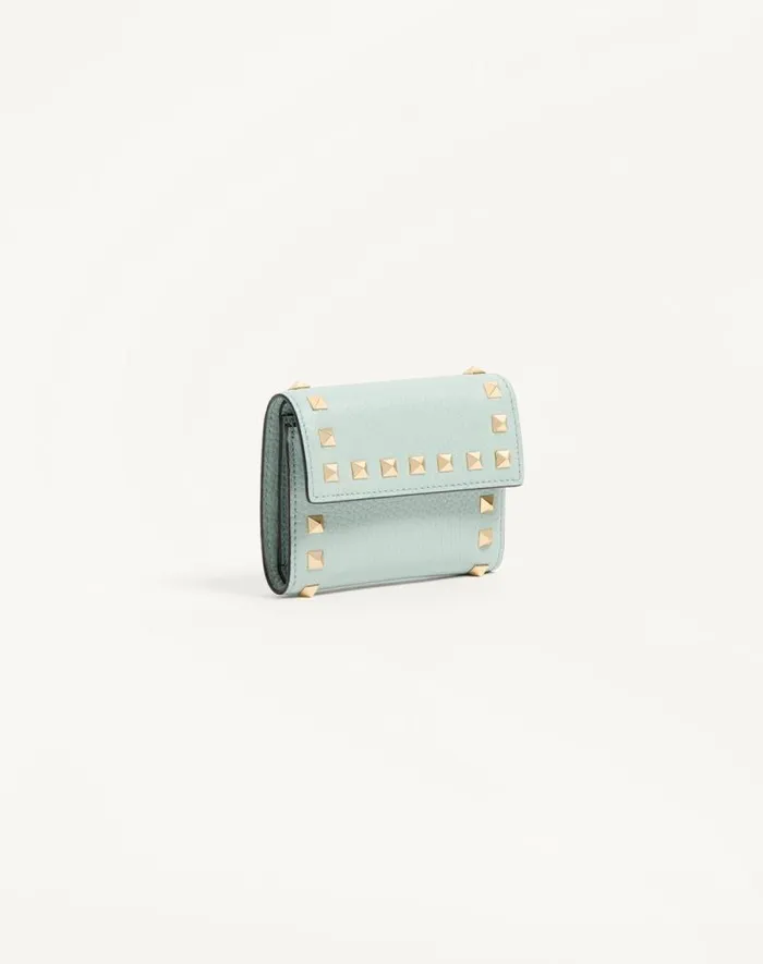 Valentino Wallets And Small Leather Goods Woman Rockstud Trifold Wallet In Grainy Calfskin For Woman In Black Black Valentino Wallets And Small Leather Goods Woman Rockstud Trifold Wallet In Grainy Calfskin For Woman In Black Black