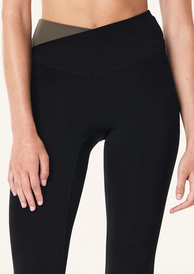 WANDER FULL LENGTH LEGGING IN BLACK StudioSoft PE Nation Women