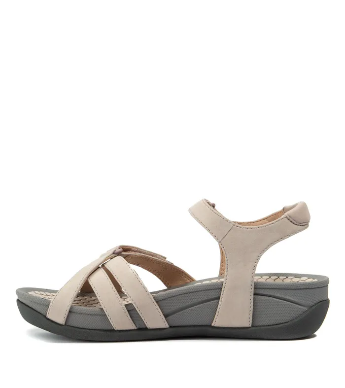 Women Baretraps Active Sandals Danny Sandal Ash