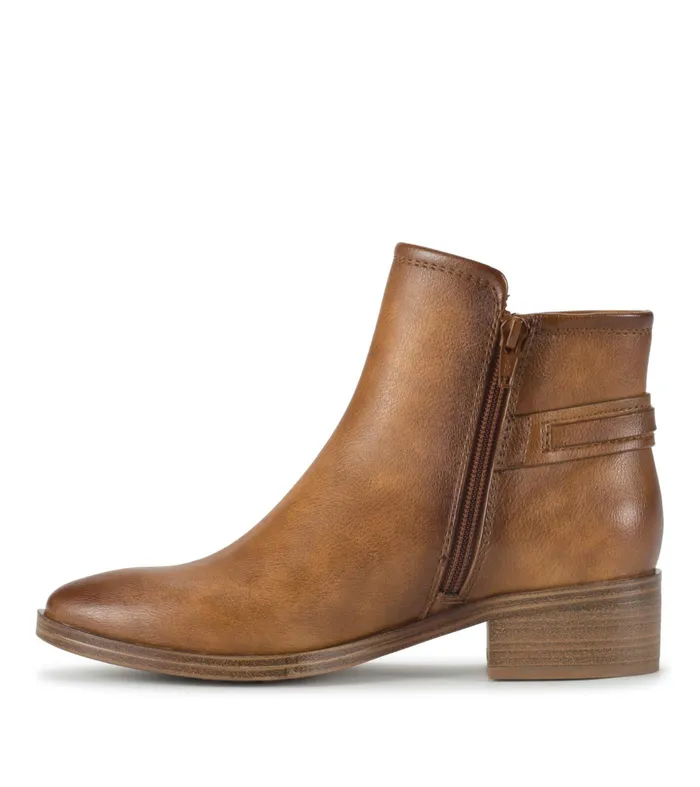 Women Baretraps Booties Maddy Bootie Cognac