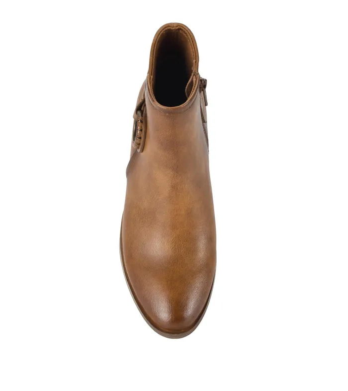 Women Baretraps Booties Maddy Bootie Cognac