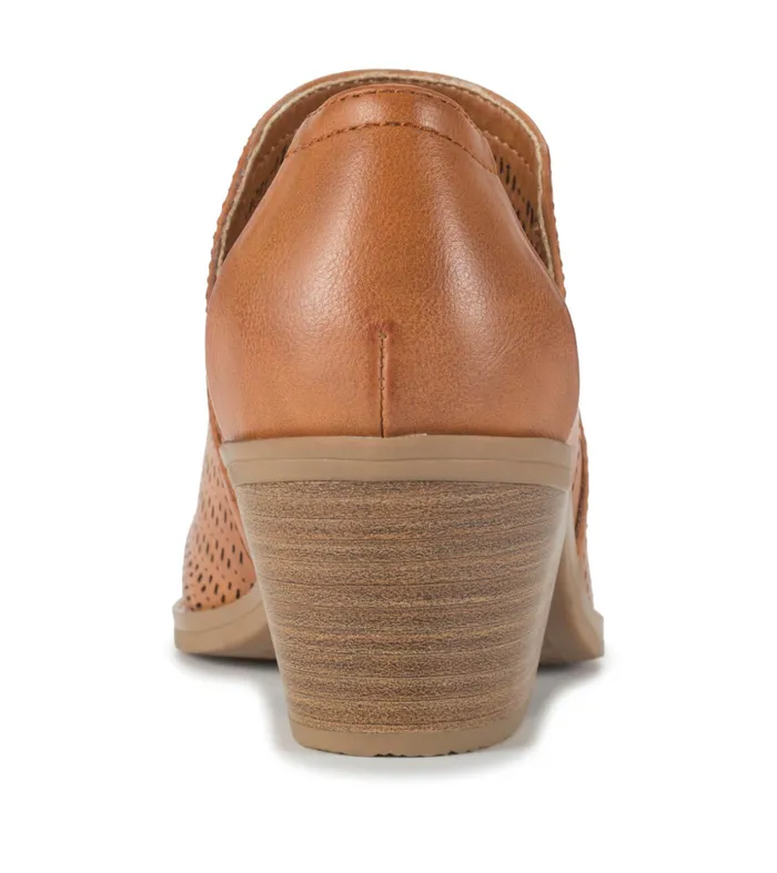 Women Baretraps Booties Slaine Ankle Bootie Cognac