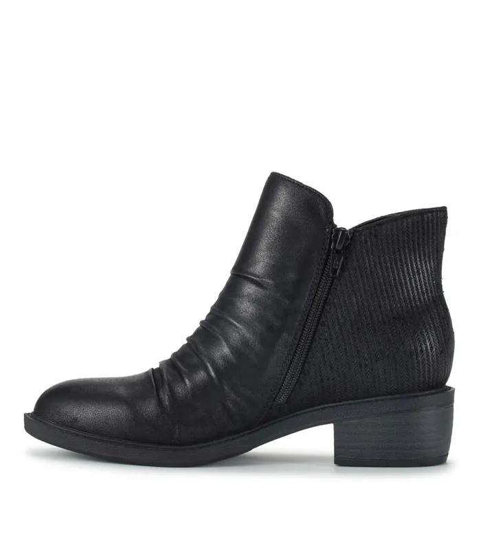 Women Baretraps Booties Stevie Bootie Black