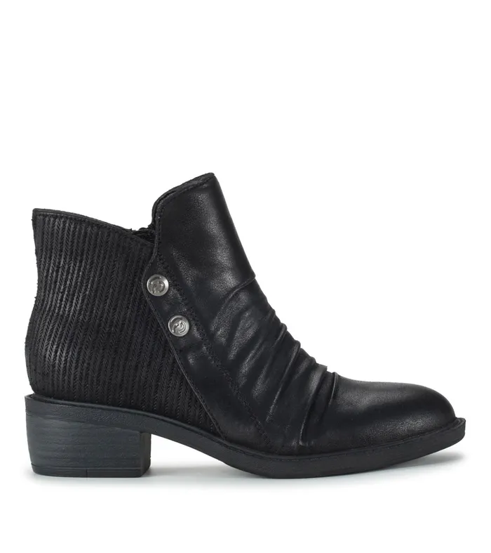 Women Baretraps Booties Stevie Bootie Black