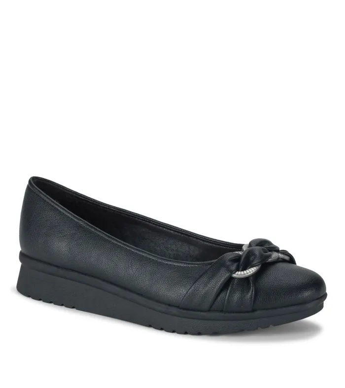 Women Baretraps Flats and Loafers Aurora Flat Black