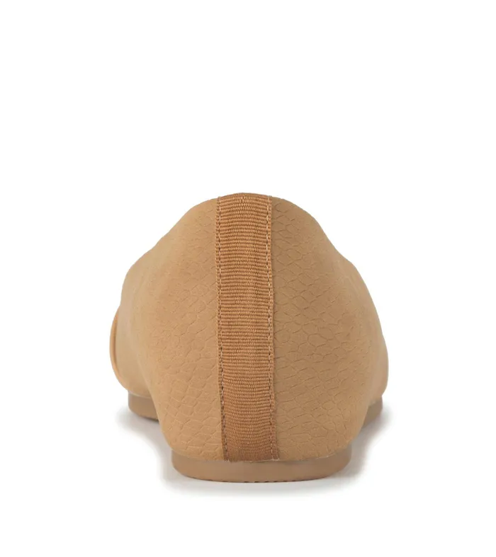 Women Baretraps Flats and Loafers Colette Flat Sandstone