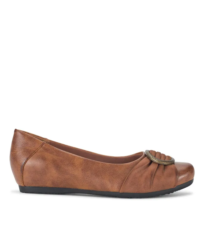 Women Baretraps Flats and Loafers Mabely Flat Brown