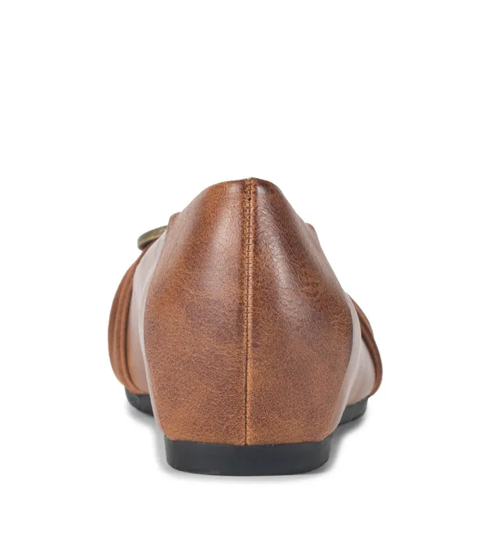 Women Baretraps Flats and Loafers Mabely Flat Brown