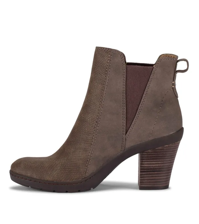 Women Baretraps Posture Plus Boots Dasha Block Heel Bootie Oak