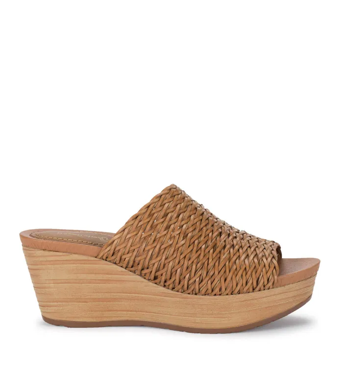 Women Baretraps Slides and Slip On Sandals Macauley Wedge Slide Sandal Auburn