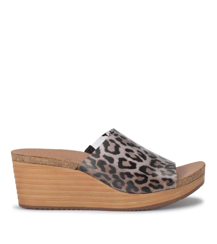 Women Baretraps Slides and Slip On Sandals Yalissa Wedge Slide Sandal Brown