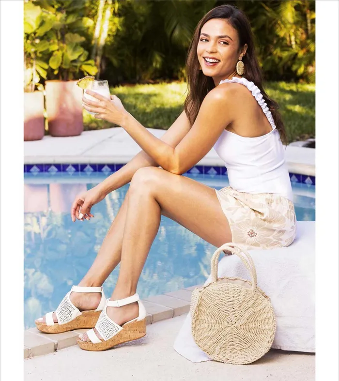 Women Baretraps Wedge Sandals Raisie Wedge Sandal Cream