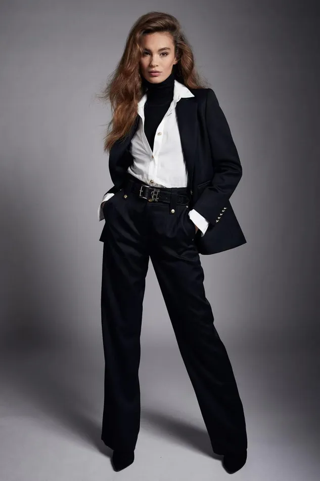 Women In Stock Tailoring Holland Cooper High Waisted Straight Trouser Black Barathea Women In Stock Tailoring Holland Cooper High Waisted Straight Trouser Black Barathea