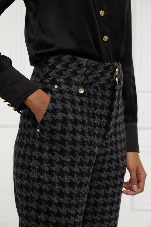Women In Stock Tailoring Holland Cooper High Waisted Straight Trouser Large Scale Charcoal Houndstooth Women In Stock Tailoring Holland Cooper High Waisted Straight Trouser Large Scale Charcoal Houndstooth