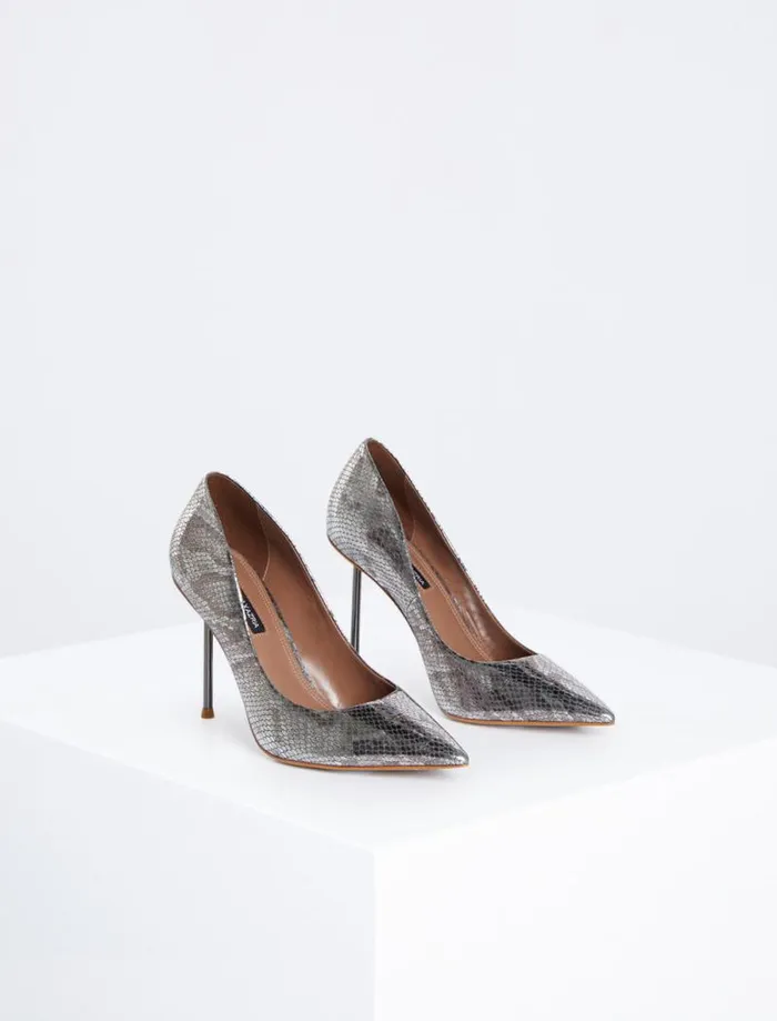 Women Marain Pump Heel Graphite Snake BCBG Shoes