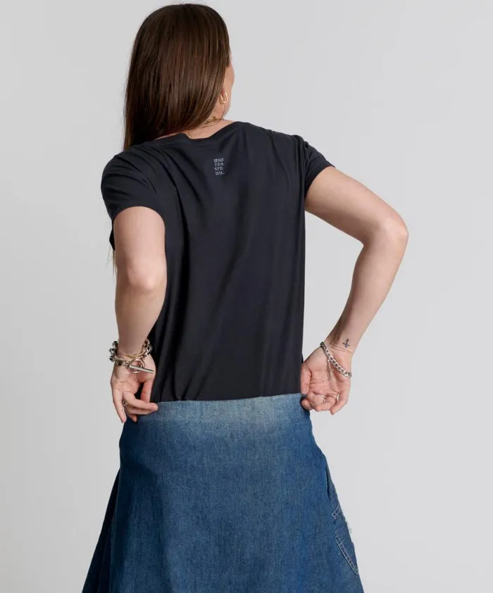 Women ONE TEASPOON ORGANIC SCOOP NECK BASIC TEE BLACK One Teaspoon Tees and Tanks Women ONE TEASPOON ORGANIC SCOOP NECK BASIC TEE BLACK One Teaspoon Tees and Tanks