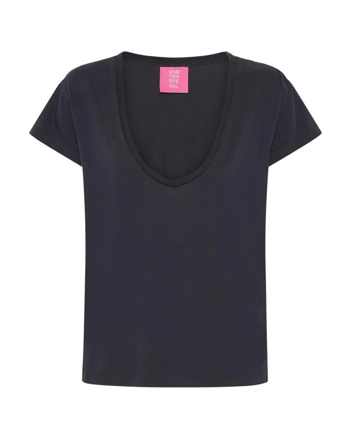 Women ONE TEASPOON ORGANIC SCOOP NECK BASIC TEE BLACK One Teaspoon Tees and Tanks Women ONE TEASPOON ORGANIC SCOOP NECK BASIC TEE BLACK One Teaspoon Tees and Tanks