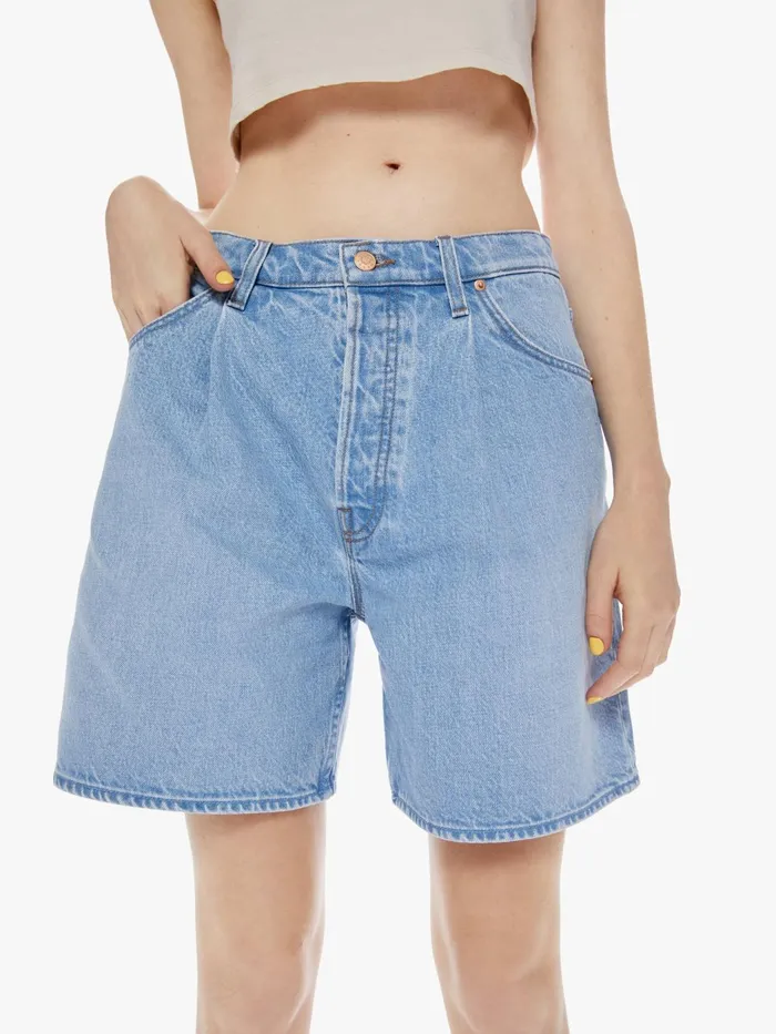 Women Relaxed Mother Denim SNACKS The Pleated Fun Dip Short Blue