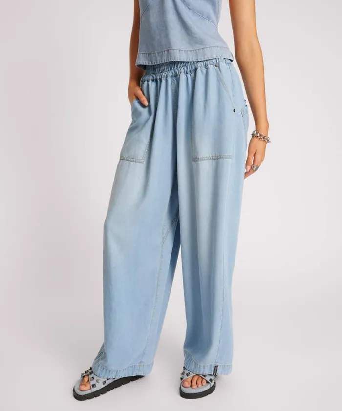 Women SOFT BLUE TENCEL PARACHUTE PANTS One Teaspoon Bottoms