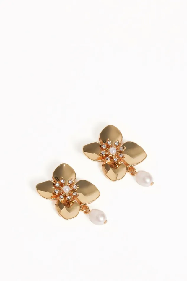 Women Trina Flower Earrings GoldPearl Earrings Petal and Pup