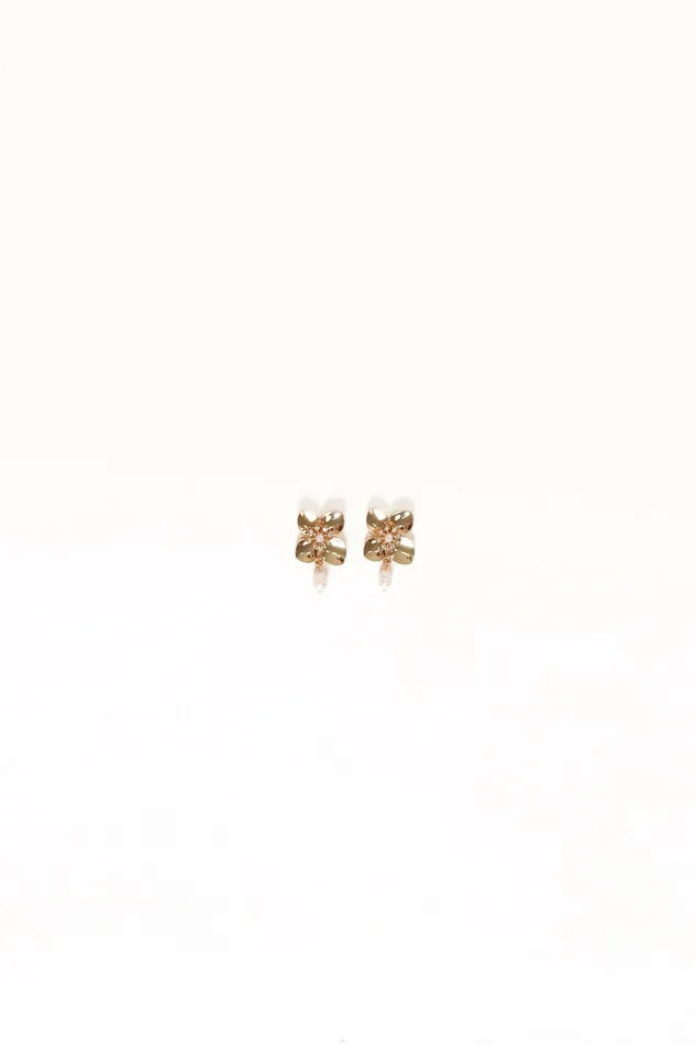 Women Trina Flower Earrings GoldPearl Earrings Petal and Pup
