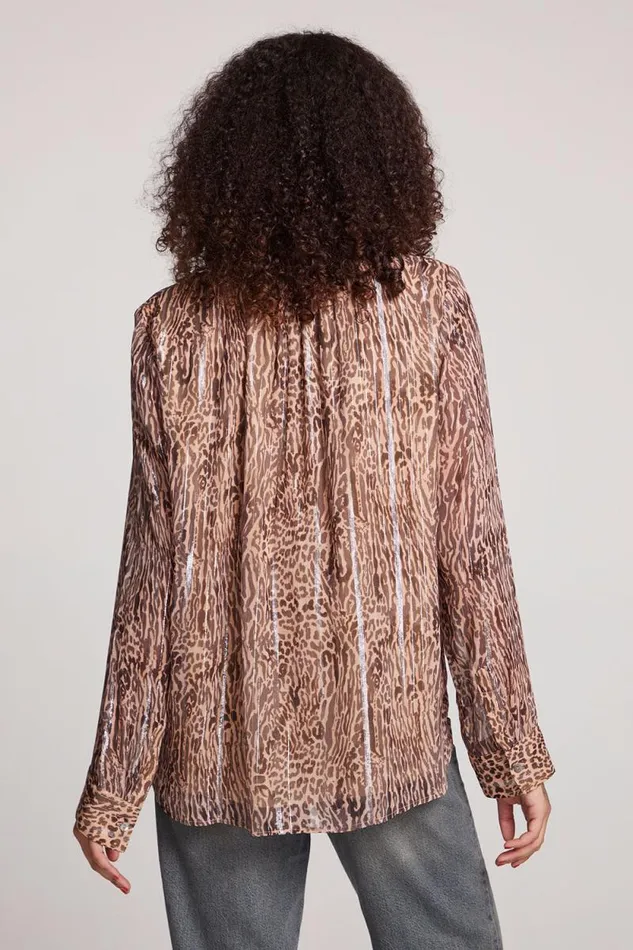 Womens Chaser Brand Tops Denver Classic Leopard Blouse