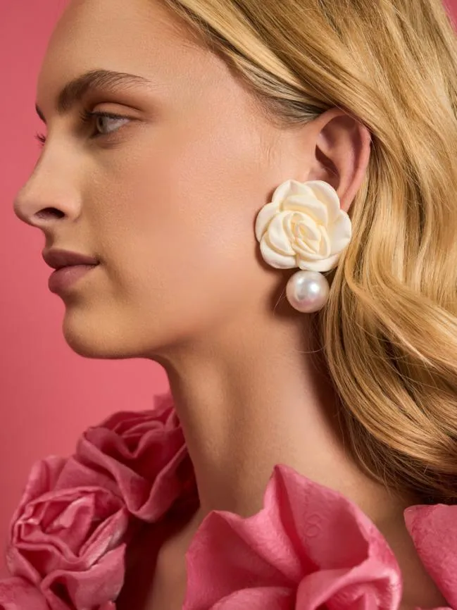 Womenswear DREAM Amara Pearl Earrings Pearled Ivory Sister Jane Womenswear DREAM Amara Pearl Earrings Pearled Ivory Sister Jane